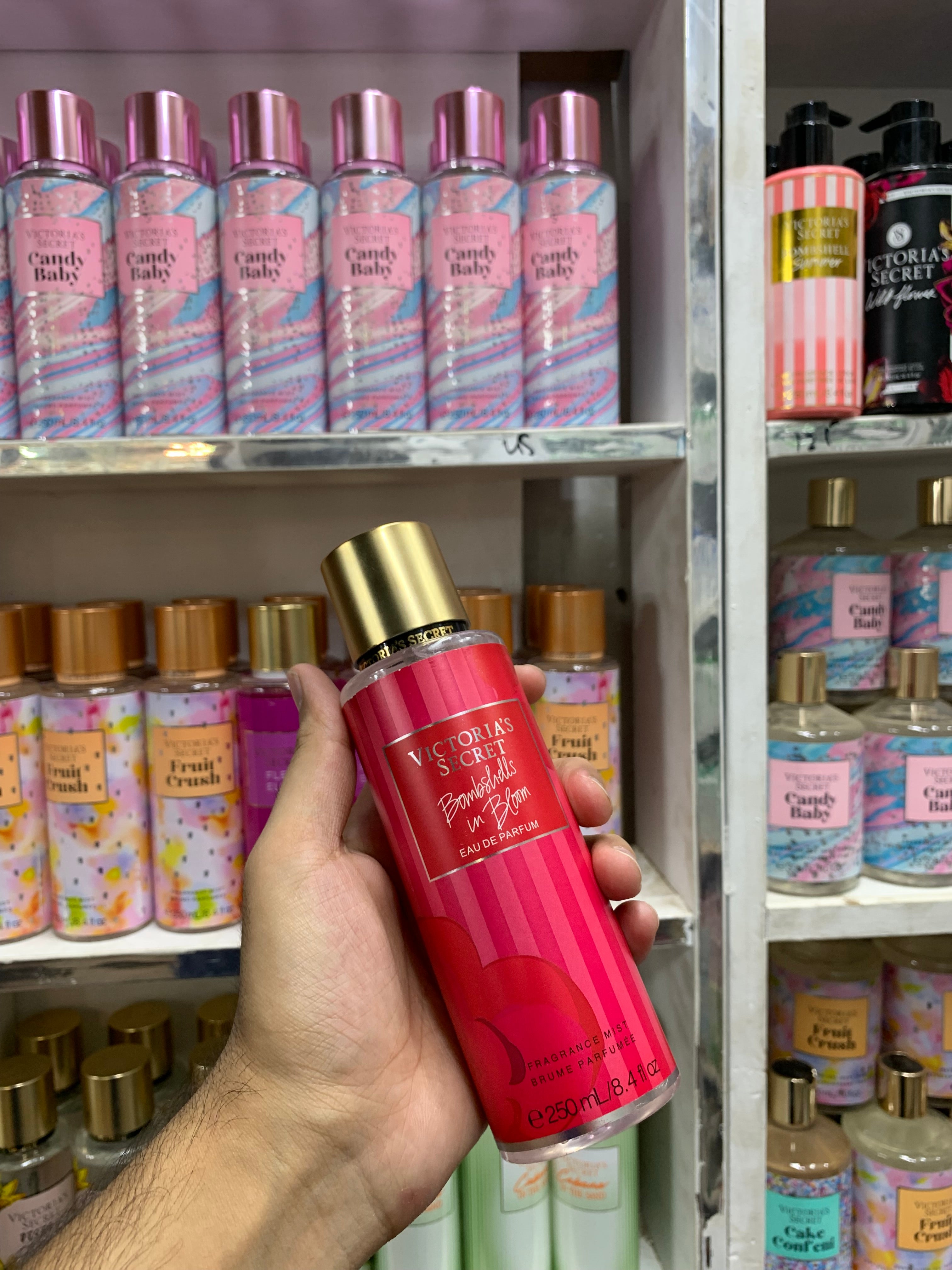 VICTORIA’S SECRET BOMBSHELL IN BLOOM BODY FRAGRANCE MIST 250ml